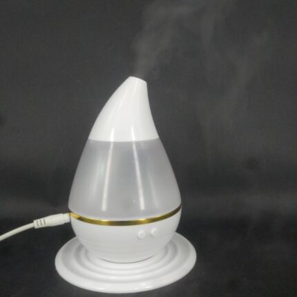 White & Gold Teardrop Humidifier